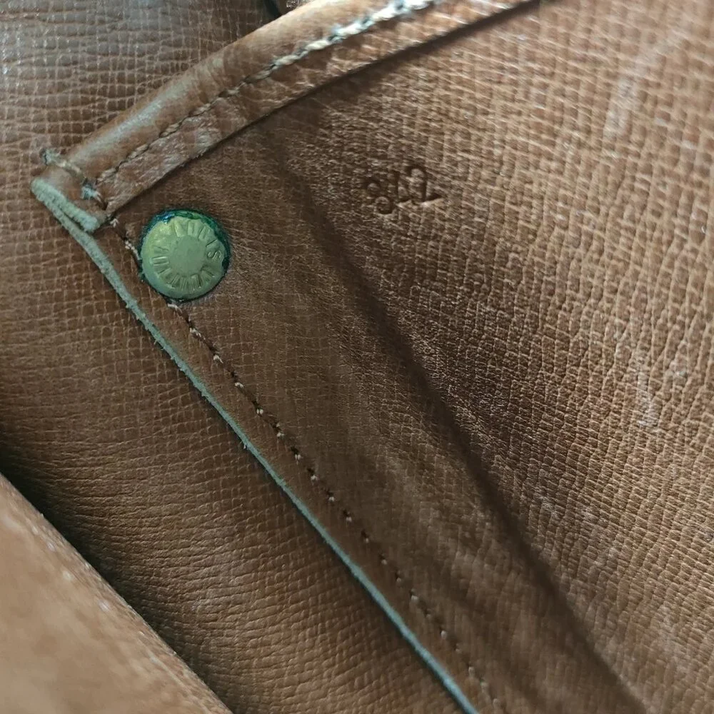 Authentic Louis Vuitton Cartouchiere GM Monogram Shoulder Bag LCMON255-121525 - Picture 8 of 9